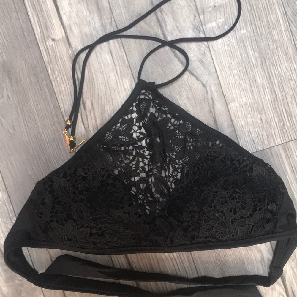(W) black halter Jessica Simpson bikini top.Size M